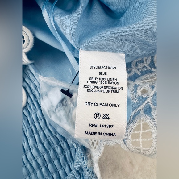 ASTR the Label Kiya Eyelet-Trim Crop Top, Size XL - NWT - Picture 7 of 9